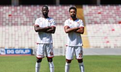 Sivasspor Samba Camara ve Noah Sonko Sundberg ile sozlesme imzaladi