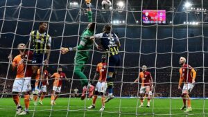 Super Lig in en ucuz kombinesi 800 lira en pahalisi 325 bin lira