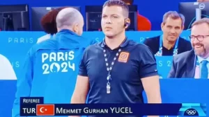 Turk gures hakemliginin gururu Mehmet Gurhan Yucel oldu