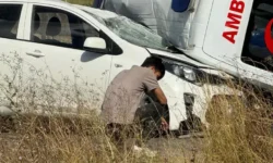 arnavutkoy de otobus ve ambulans carpisti