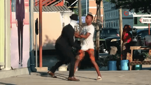 cansiz manken sakasi