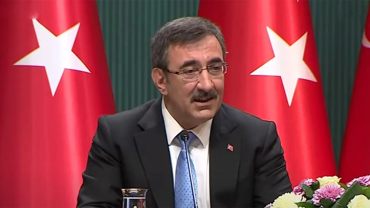 cumhurbaskani yardimcisi cevdet yilmazdan kira kontrati aciklamasi zm5o cover.jpg