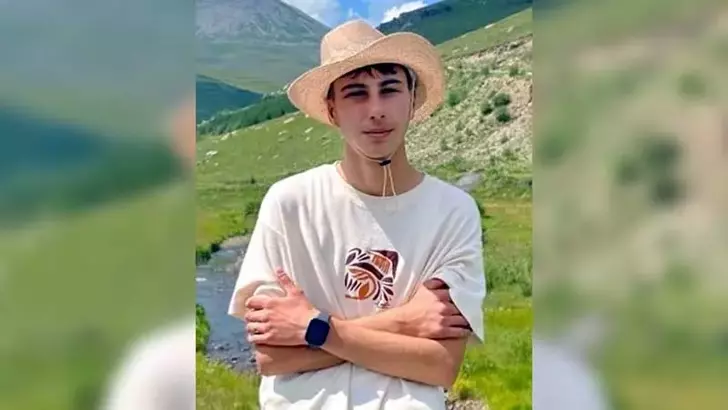 hayvan otlatirken yildirim carpti