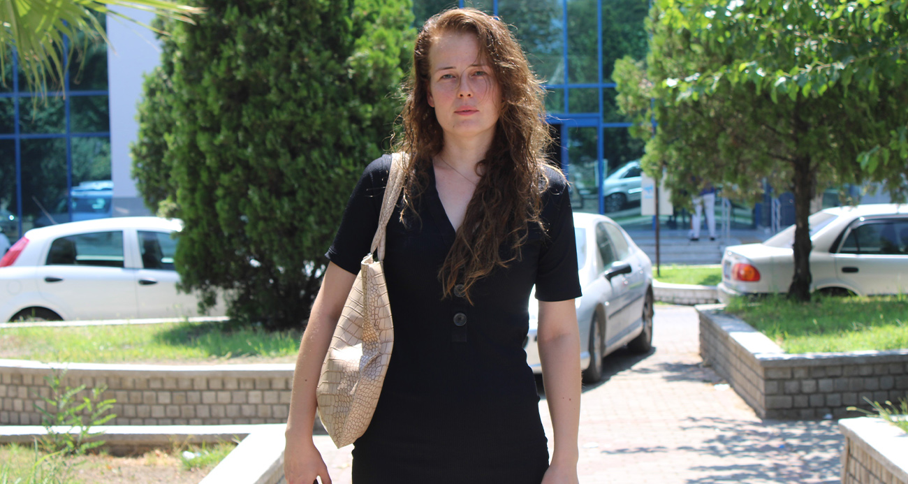 kadin memur ise alinmadi