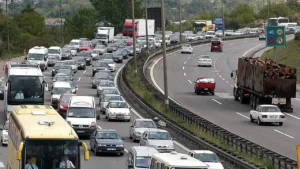 tem otoyolunda kaza 1 kisi hayatini kaybetti trafik yogunlugu olustu ydfo cover.jpg