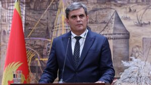 thumbs b c 43304430221f10a75810a3aab33b5d76