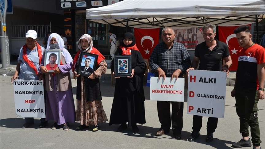 thumbs b c 7604596d6f9c7a37a3e91675b544cfbd