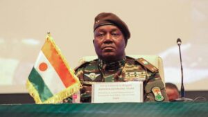 20838565 0 458 5184 2919