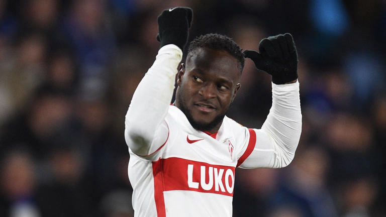 Fenerbahce nin Eski Oyuncusu Victor Moses Luton Town a Transfer Oldu