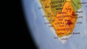 guney afrika cumhuriyetinde annesinin canli olarak