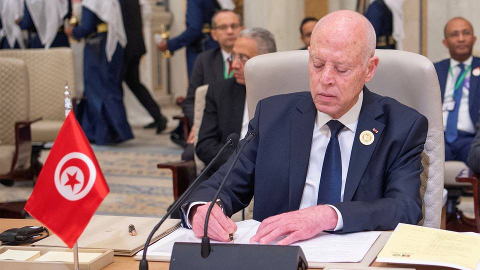 7c75cd2f4297f14cd754eaa30261582e