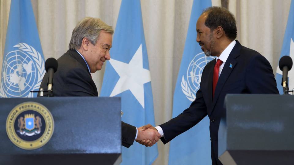 7fa6a048188e3c77f8b394cbef5ad3f8