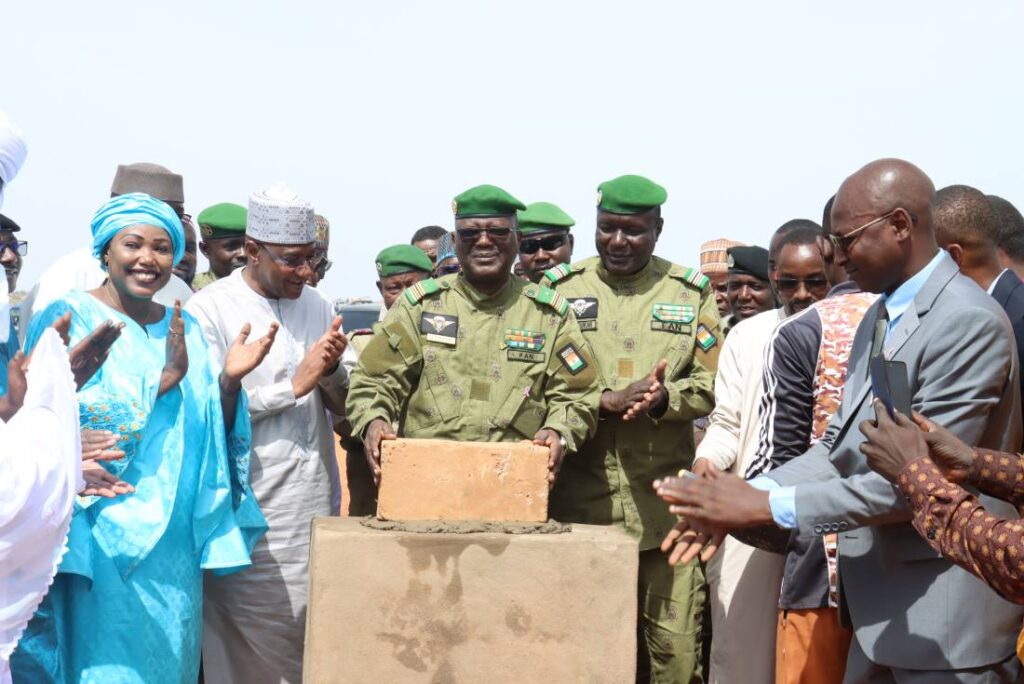 Nijerde 1.000 konutun insasi icin temel atma toreni gerceklesti