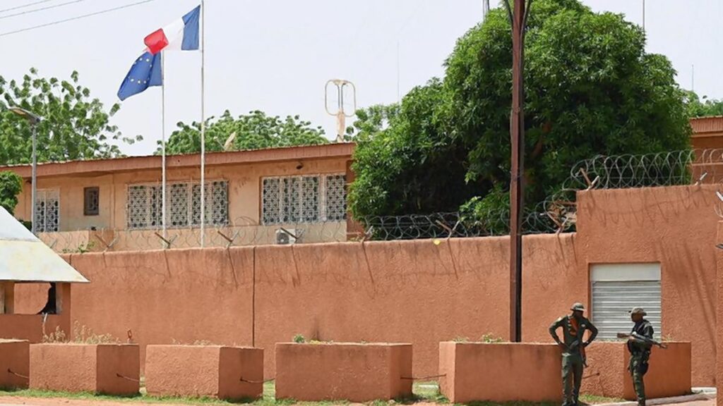 IMG FILES NIGER FRANCE C 2 1 HNBPUQOA