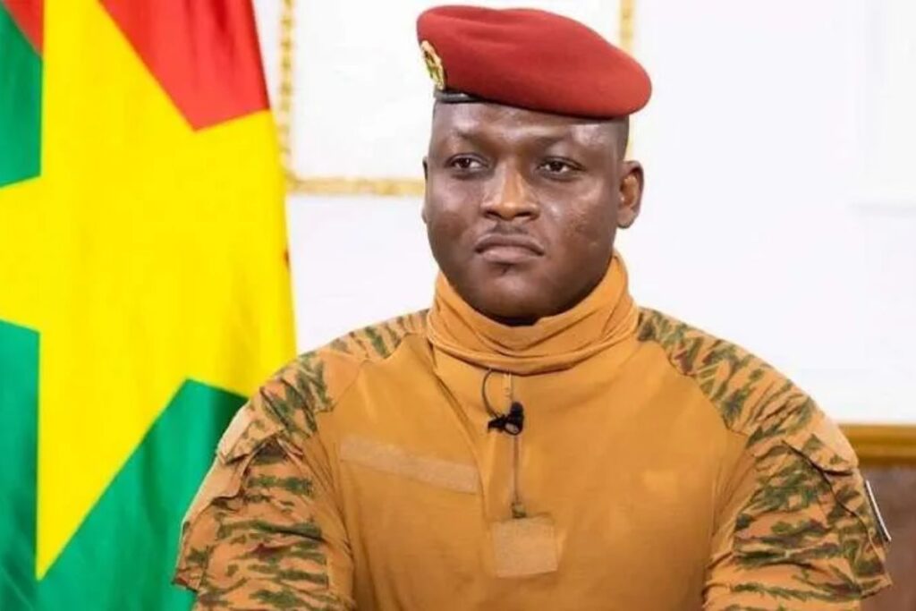 Burkina Faso apres avoir suspendu Air France Ibrahim Traore frappe fort et fait une annonce retentissante 1024x683 1