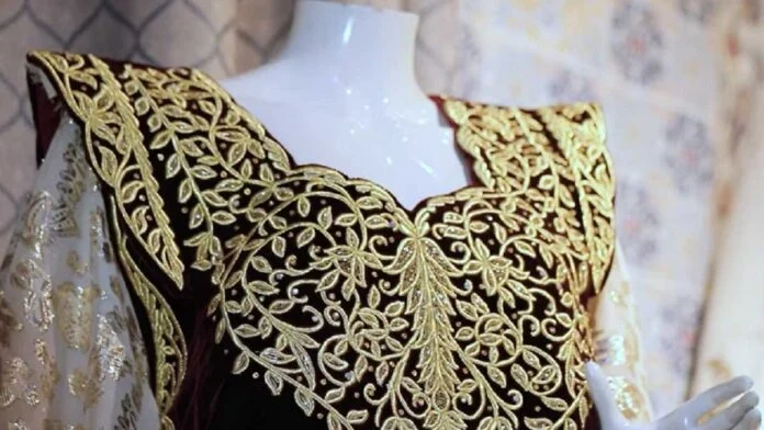 le costume feminin de ceremonie dans le grand est de lalgerie2 696x392 1
