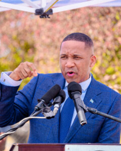 1744971880654 2yf8jr dsc 7417