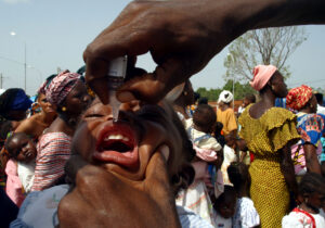 2004 02 23t120000z 309262943 pbeahuokoax rtrmadp 3 ivory coast