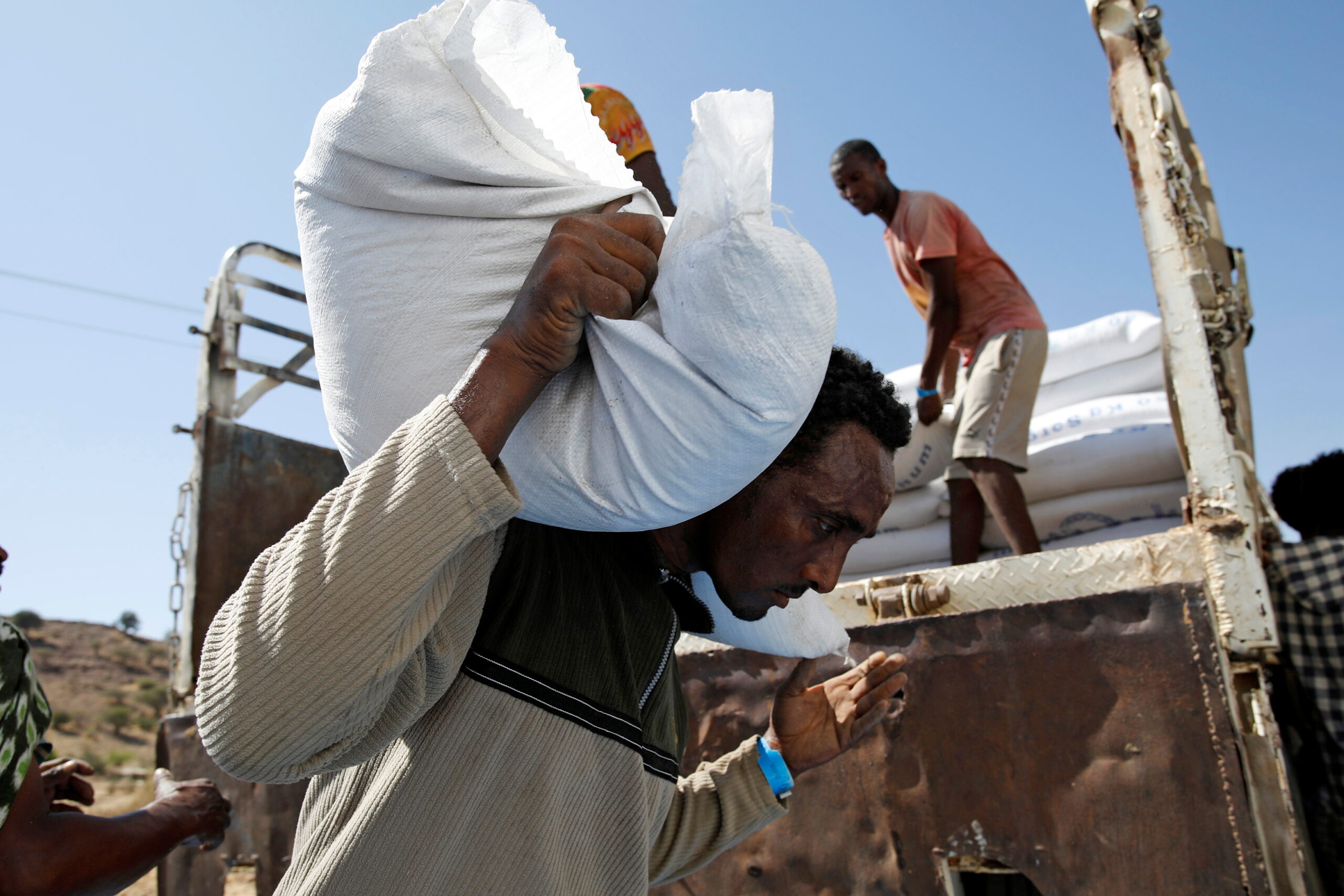 2020 12 05t103622z 775690203 rc2y ethiopia conflict sudan refugees scaled