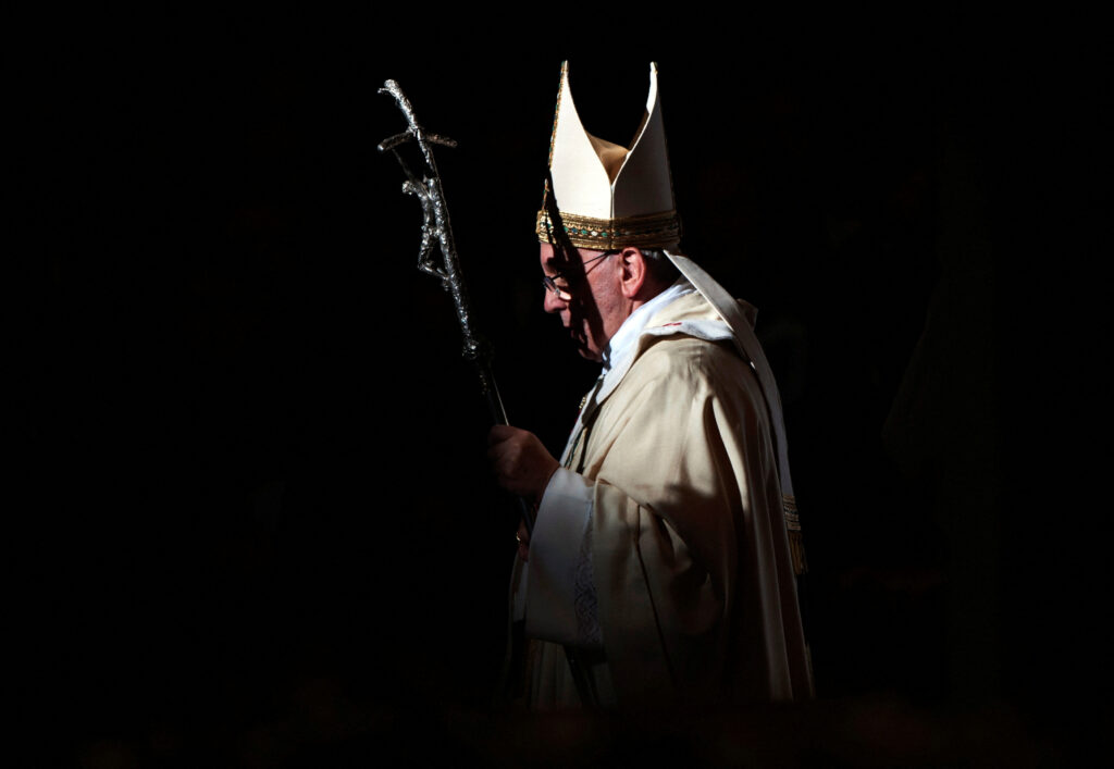 2025 04 21t080151z 806752035 rc2x ufi rtrmadp 3 people pope francis