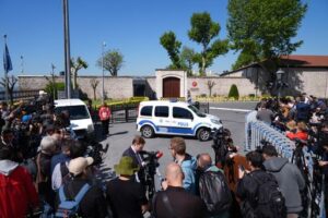 1747336692917 f8r4vc aa 20250515 37956508 37956506 rus peace talks to resume in istanbul