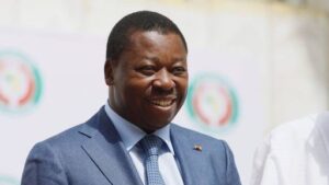 17496264 0 695 6720 3784