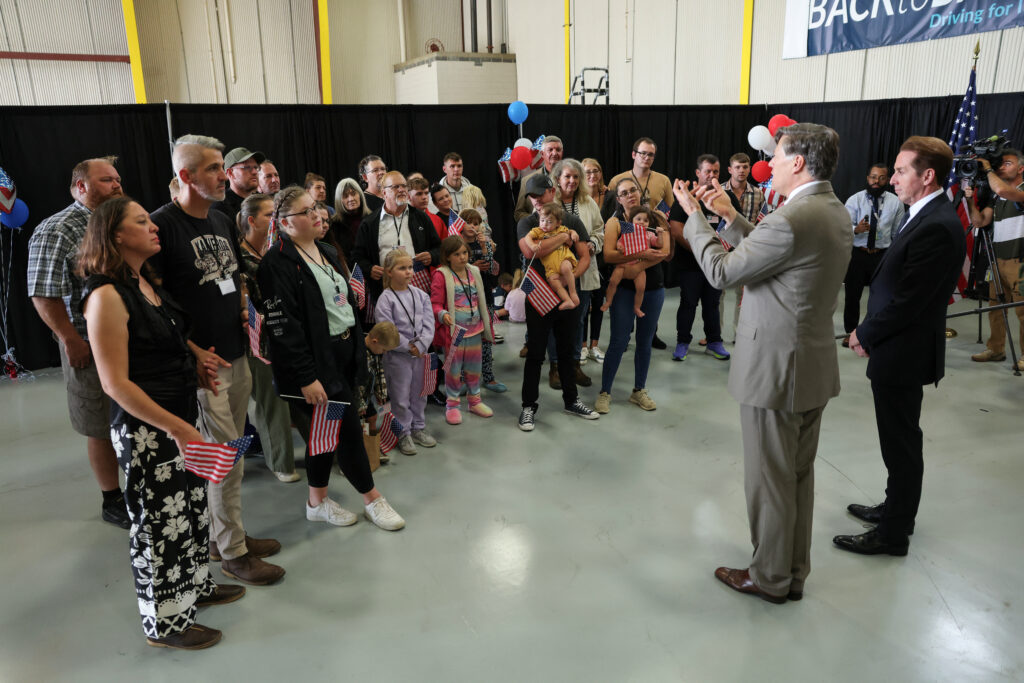 2025 05 12t194004z 2052333620 rc2igeabwrbo rtrmadp 3 usa trump safrica whites