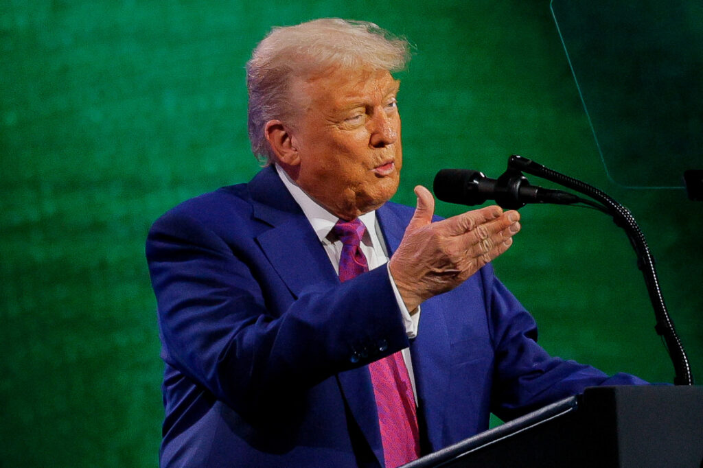 2025 05 13t154154z 770759451 rc23 ep rtrmadp 3 usa trump gulf saudi