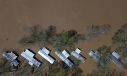 climate april flooding 87068