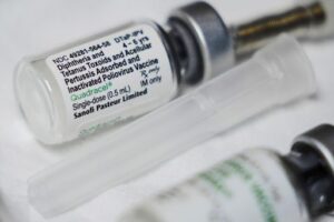 measles outbreak death 29209