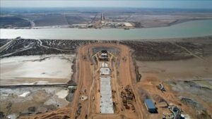 thumbs b c 05e5a0e355c54828a4ca4f25c2c62e90