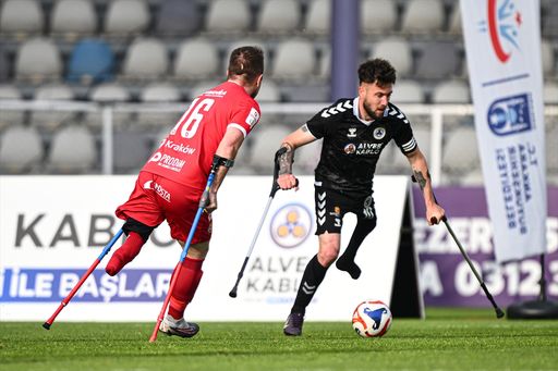 b3d484ea419e484d1bbcca515b9323ccdc98e448c4058401372d6fb296462332