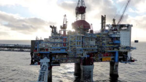 2025 05 06t204558z 1778968827 rc2jceaqyzr8 rtrmadp 3 norway parliament oil exploration main