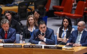 6e659f7b1df1b2980987f2a45aca8a5fcd6b37d59209840d85c0f3f9a36cebbb