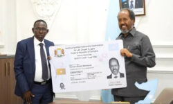 ce8810ef4837a38eefe0fd0e0f66c34a986ba341ac75c6d2d450122d18f70d49