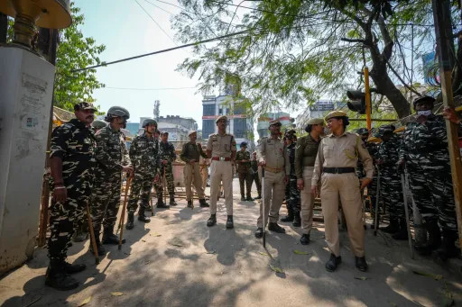 ced62a9d76707a67a22bcefd9d721f93398c39de4c84aa4146713839a2a3eda7