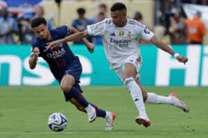 cwc psg real madrid soccer 07130