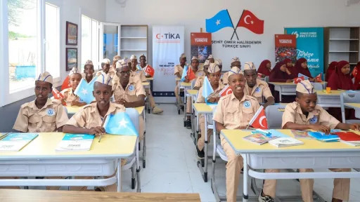 d02cbce8345dbe65c56e492e66e5b71dde3e72600f31fb92d32fca049c130e98 main