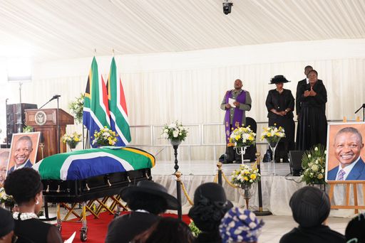 d61052f21c8c9d0241b5967995afede23bda5caba745b307363943ef3556023e