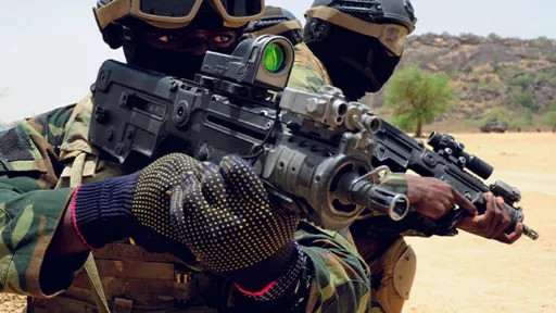 3965e9c9fe232770a3dd5d35a1697b6f67642c801fa88942445dd34511df499c main