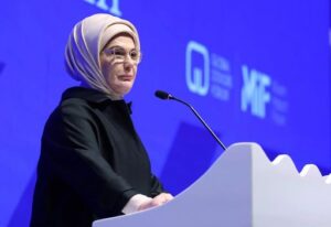 66ee350dce166a15e1afe13b5e69f0f9333ff40f72350d5d04755a6d72f8dc85