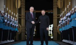 806b1dec9c0636a39cad1907d3e3a5afedf845a157e57be66045e8dac1581305