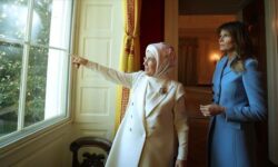 8f10b6171be64a62e04bcf9837a0f194c872dbaffa17416de52fb543bac0d642