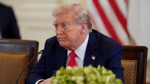 c6e236eebb3b1cb8ba129a694968904a7b7fb597ae298cb8c8c519902123b2e3 main