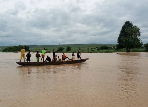 cd635742859cc98f7df02f5b36993569e6f0172085e1c1ad1bebf5b5e7cbe988