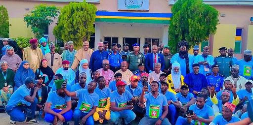 eee945a8ff08272ec7011635b1f9c66ff7eb11bfb16971b5e91f7b94b19d213c