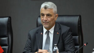 1758804291227 hb4b7b 0d956b14bf41a4c9e883e0d841dcf4b3929b265c4c6fd7e0fb6d4d8d23870fa0 main