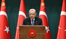 1759168890933 gx1t2a 75ea8897648850e36f3b7feaff1ff4da998db8ee3efa8b0d674c256517428479 main