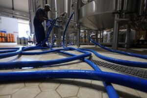 2025 04 14t080946z 1817107038 rc2yudakh0bf rtrmadp 3 safrica economy 1