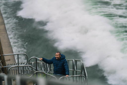 353967ca1b6097e6950ef14685b83350b9388d7cba389b526904ef85b126d4e9